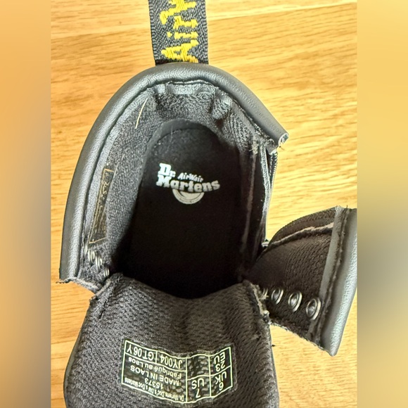 Dr. Martens Black Boots - Toddler size 7 - Picture 4 of 5